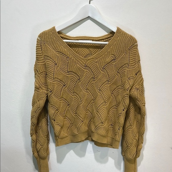 Moon & Madison Cable Knit Sweater Size Medium - Picture 1 of 5